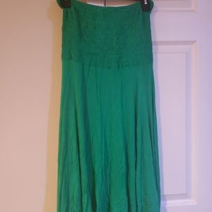 Green sleeveless dress